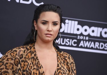Autoridades divulgan llamada de emergencia sobre Demi Lovato