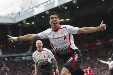 Luis Suárez pasó de marginado a Jugador del Año en Inglaterra