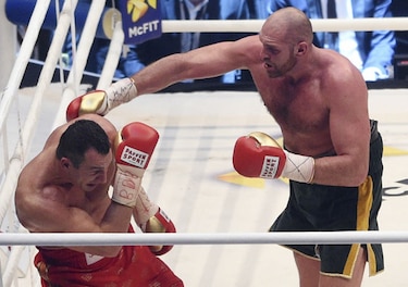 Tyson Fury destrona a Vladimir Klitschko como rey de los pesados