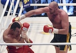 Tyson Fury destrona a Vladimir Klitschko como rey de los pesados