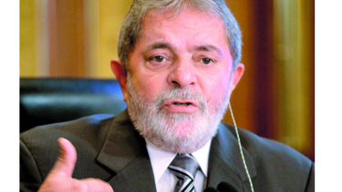 Lula denuncia persecución y riesgos para democracia