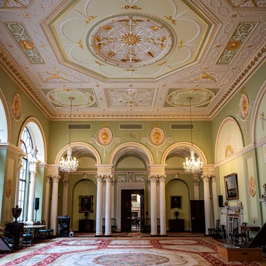 Cómo es el centenario edificio de Londres que guarda 400,000 lingotes de oro, incluyendo numerosos que pertenecen a Venezuela y están en disputa con Reino Unido