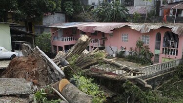 Varela definirá este lunes las soluciones que recibirán damnificados por lluvias
