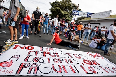 Entre tropiezos, Costa Rica busca dialogar para resolver su grave crisis fiscal