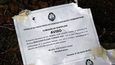 UP notifica a docente con una cruz; dicen que es ‘normal’