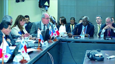 Ayú Prado amenaza con aplazar vigencia de carrera judicial