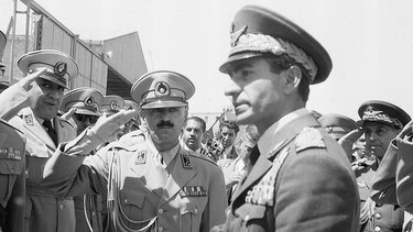 Quién es Reza Pahlavi, el príncipe heredero del sha de Persia que se postula desde EUA como alternativa al régimen islámico de Irán