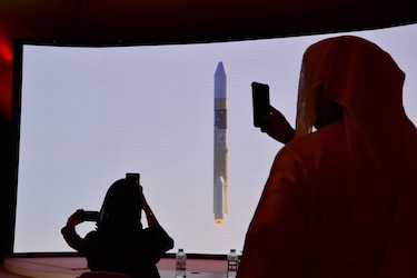 Primera misión espacial árabe hacia Marte despegó desde Japón