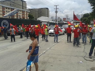 Suntracs sale a las calles; protesta contra fallo de la Corte