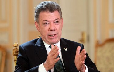 Santos asegura que 'Uribe se está quedando cada vez más solo'