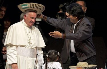Papa pide perdón por 'crímenes'  de iglesia contra los indígenas