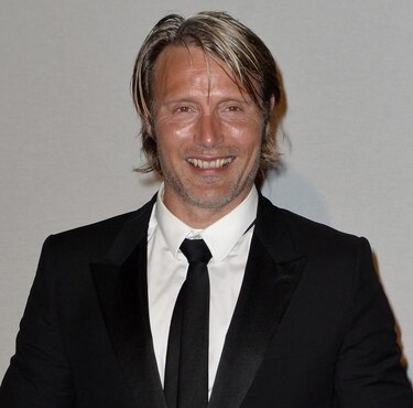 Mads Mikkelsen interpretará a Hannibal Lecter en televisión
