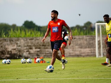 Thomas Christiansen define la lista de jugadores de Panamá para los primeros partidos de la eliminatoria