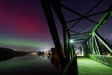 Auroras boreales se observan en Europa por inusual fenómeno geomagnético