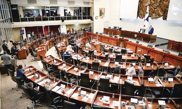 Juan Antonio Ducruet es ratificado como director del Idaan por la Asamblea Nacional