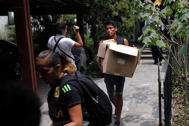 Fiscales allanan la casa del expresidente peruano Alejandro Toledo, acusado de recibir coimas