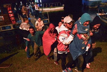 Video: Al menos 6 muertos y 30 desaparecidos al hundirse barco con turistas en represa de Guatapé