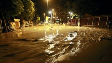 Aumentan a tres las víctimas fatales por temporal en árido norte de Chile