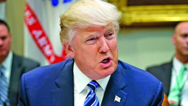 Trump busca reducir costo del muro