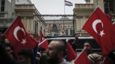 Primer ministro holandés busca aliviar tensión con Turquía