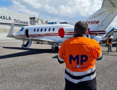Guatemala ordena el embargo del avión de los Martinelli Linares
