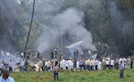 Cuba: avión cae con 110 personas y solo dos mujeres sobreviven