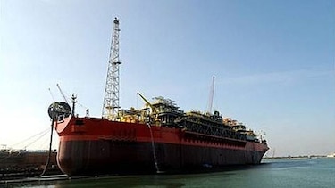 Suben a 5 los muertos por explosión en barco de Petrobras