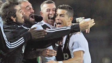 Un doblete de Ronaldo estira la imbatibilidad de la Juventus