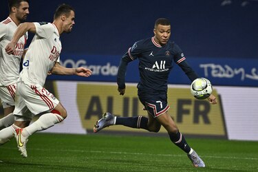 París SG salva un punto en Lyon, Niza recupera segundo puesto