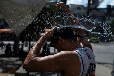 Ola de calor sofoca a Rio de Janeiro en la antesala del Carnaval