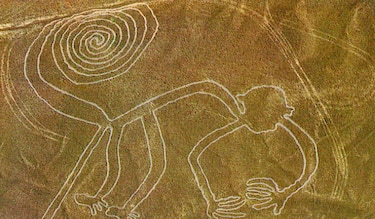 Descubren más de medio centenar de geoglifos en desierto de Nasca en Perú