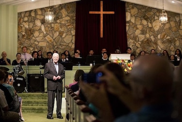 Jimmy Carter imparte clase en su iglesia bautista