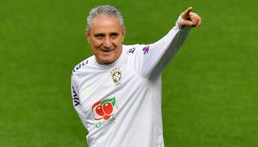 Brasil enfrenta a un Ecuador que lucha por seguir a flote