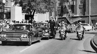 Oliver Stone cuenta quién no mató a JFK