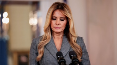 Melania Trump afirma que no tenía ninguna vinculación con Jeffrey Epstein y pide a las víctimas que comparezcan