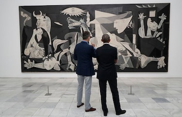 El rey de España y Obama visitan en privado 'El Guernica" de Picasso