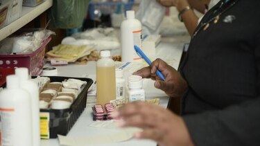 Aumentan precios de servicios de salud,  educación, alimentos, restaurantes y hoteles 