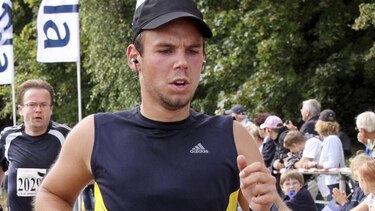 Copiloto de Germanwings practicó maniobra de descenso en el vuelo de ida
