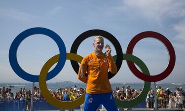 Holandés Weertman se lleva el oro en maratón acuático