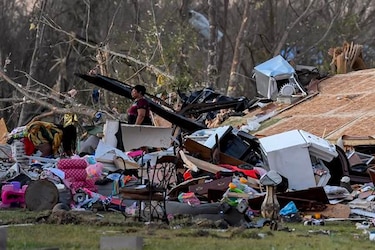 Joe Biden declara como zona de gran desastre Misisipi, que espera más tornados