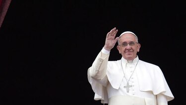 Papa condena la ‘persecución brutal’ a minorías y la violencia contra niños