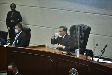 Presidente convocará en abril proceso para la designación de dos nuevos magistrados de la Corte