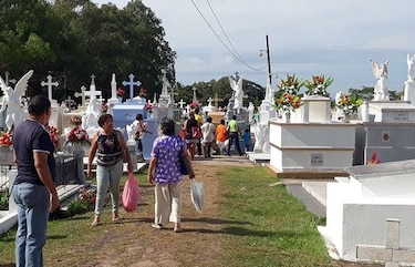 Codificarán las tumbas en Chitré para el cobro de los impuestos