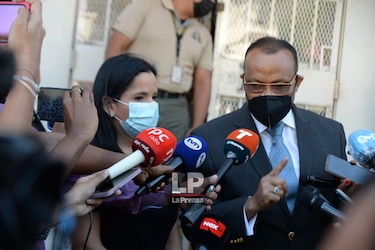 Ulloa confirma que hay ocho procesos por irregularidades en albergues; Alexander promete fondos para los juzgados de niñez