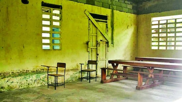 A oscuras, escuelas de Panamá Oeste