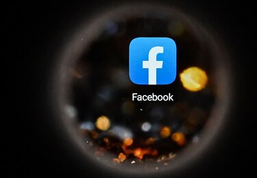 Pequeñas empresas sufren en grande el apagón de Facebook Inc.
