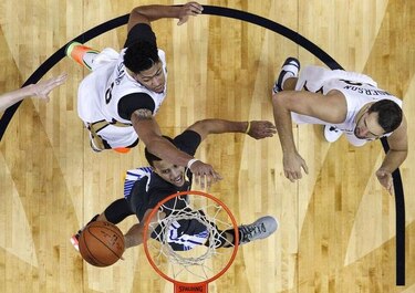 Los Warriors empatan mejor marca histórica de equipo con invicto de 9-0