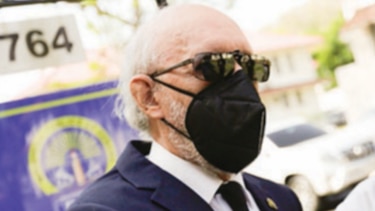 Denuncian al contralor Gerardo Solís por supuesto incumplimiento de funciones