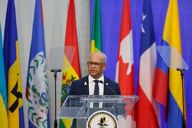 Albert Ramdin: ‘La OEA no es un árbitro de alineaciones geopolíticas’