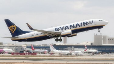Grupo aéreo de bajo costo recibe nueva flota de aviones